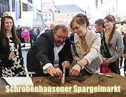 Spargelmarkt Schrobenhausen von 10 bis 17 Uhr auf dem Lenbachplatz (©Foto: Martin Schmitz)